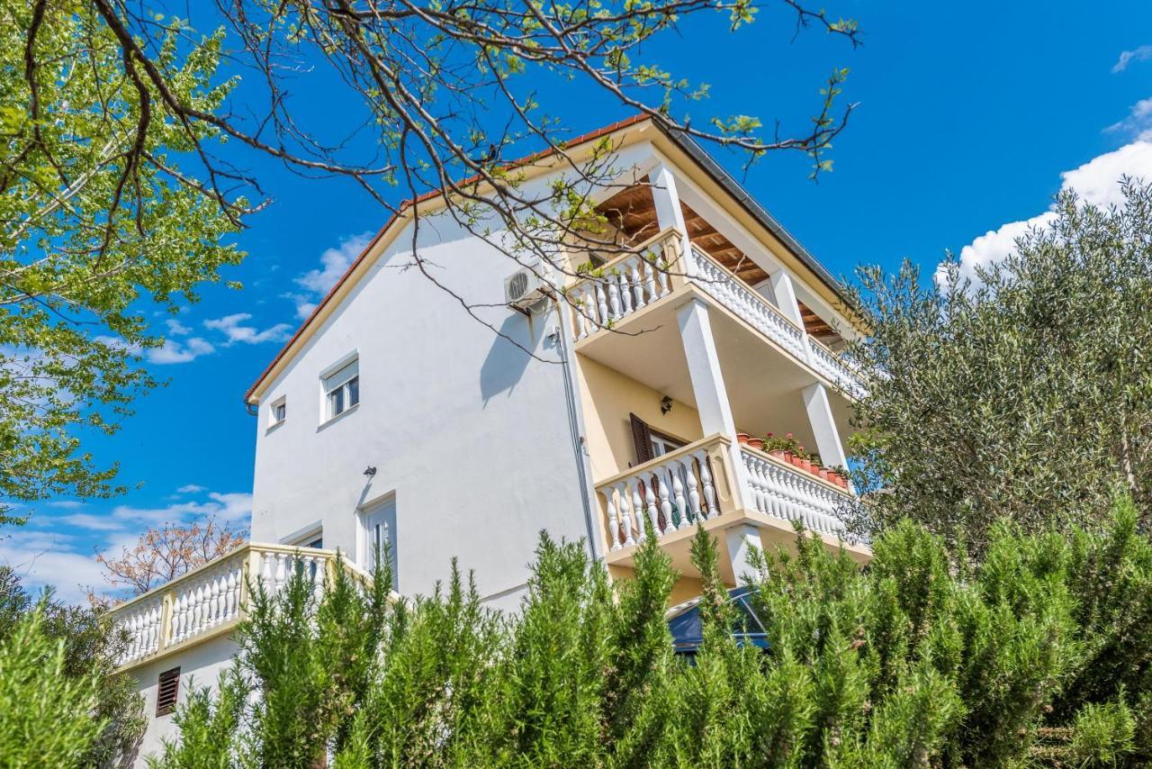 Ražanac Apartments Marko Dominik מראה חיצוני תמונה