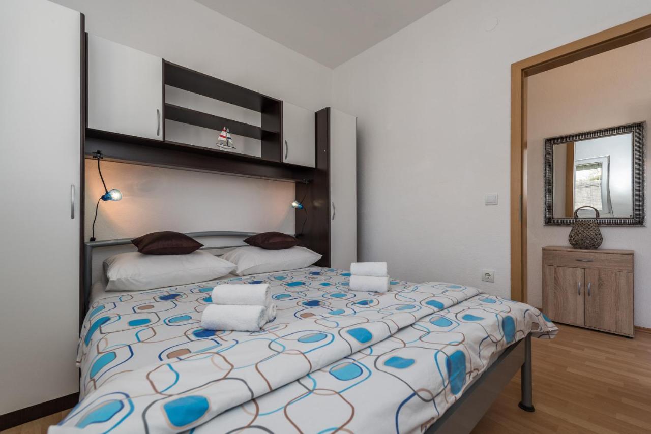 Ražanac Apartments Marko Dominik מראה חיצוני תמונה