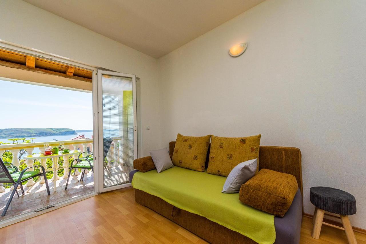 Ražanac Apartments Marko Dominik מראה חיצוני תמונה
