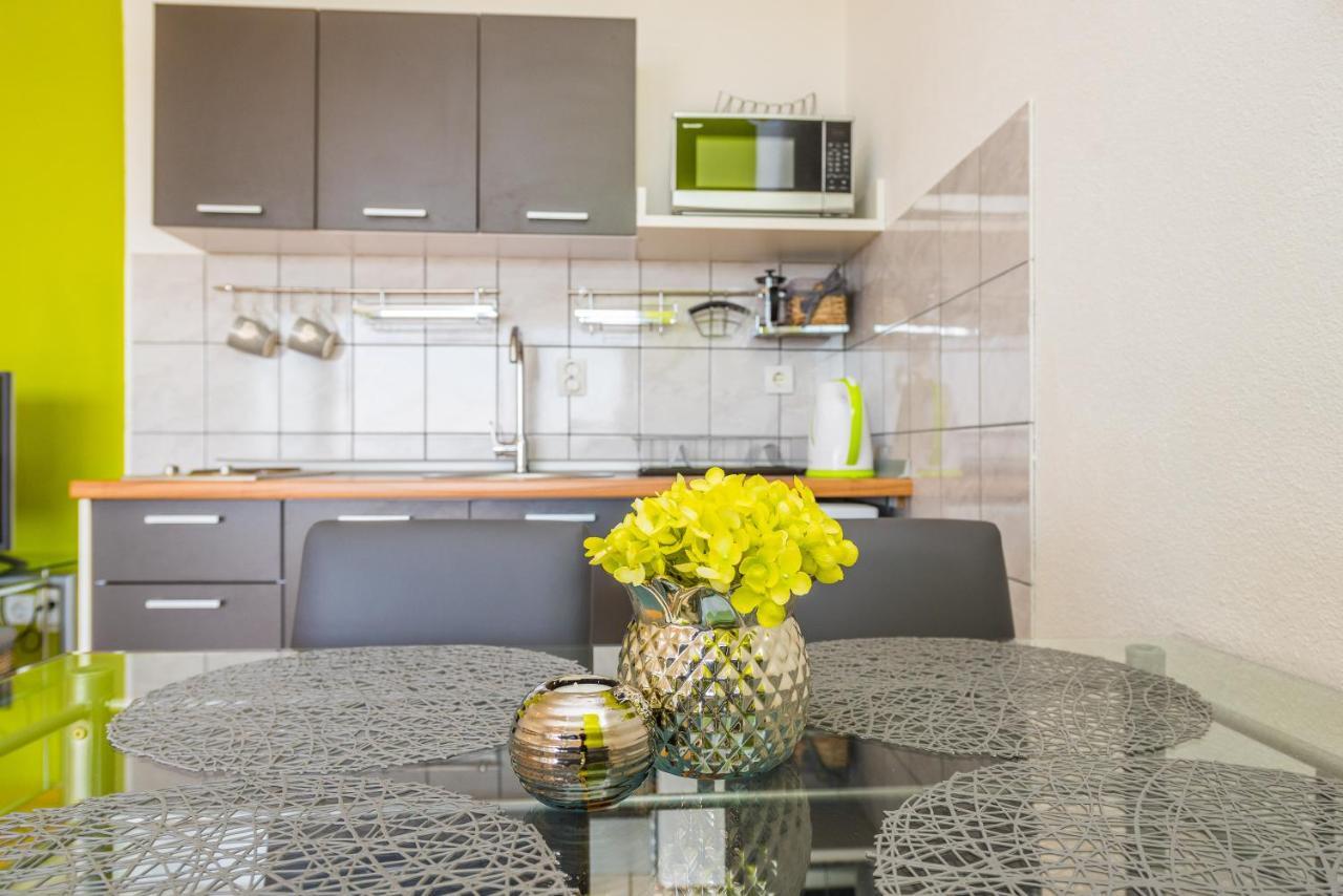Ražanac Apartments Marko Dominik מראה חיצוני תמונה