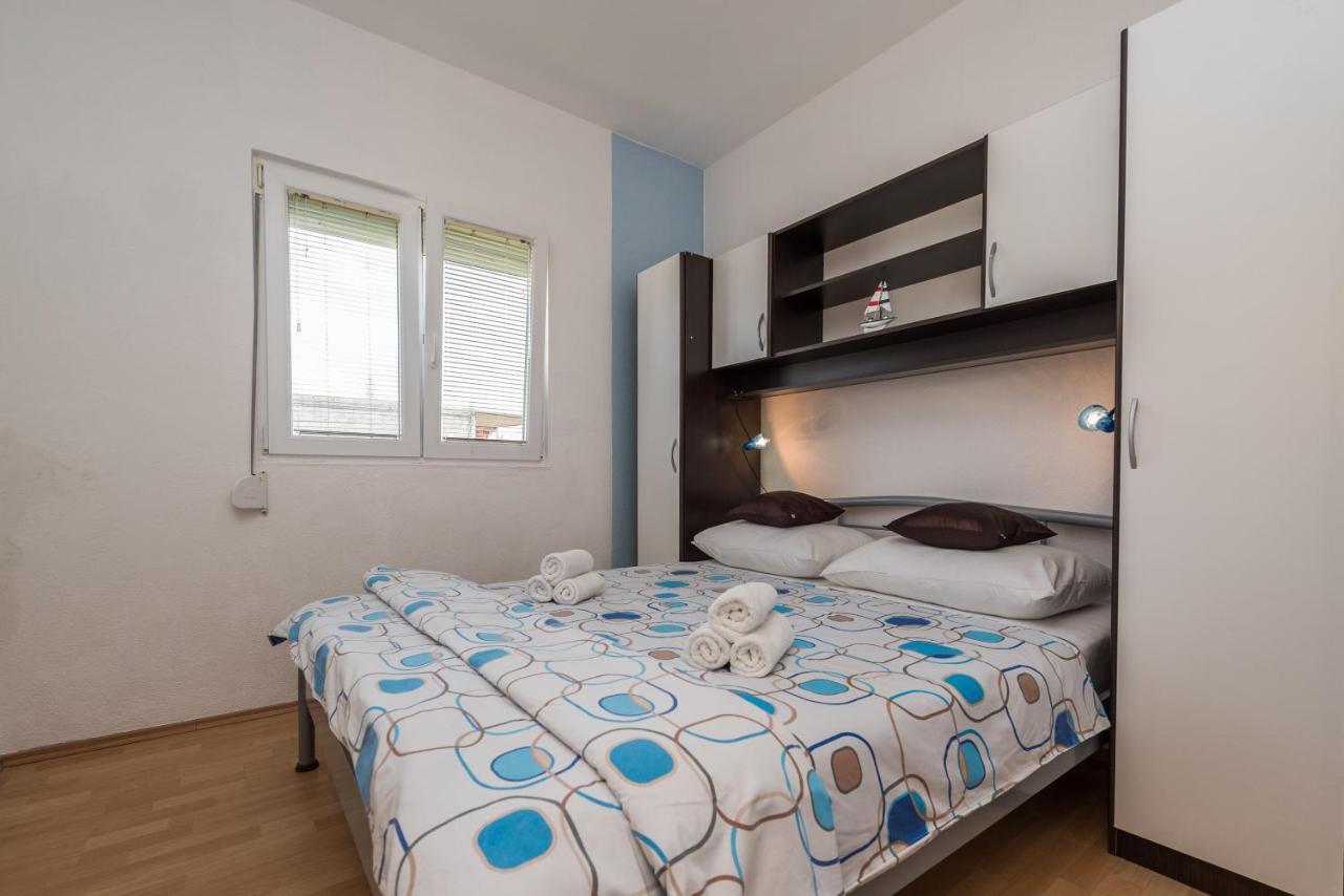 Ražanac Apartments Marko Dominik מראה חיצוני תמונה