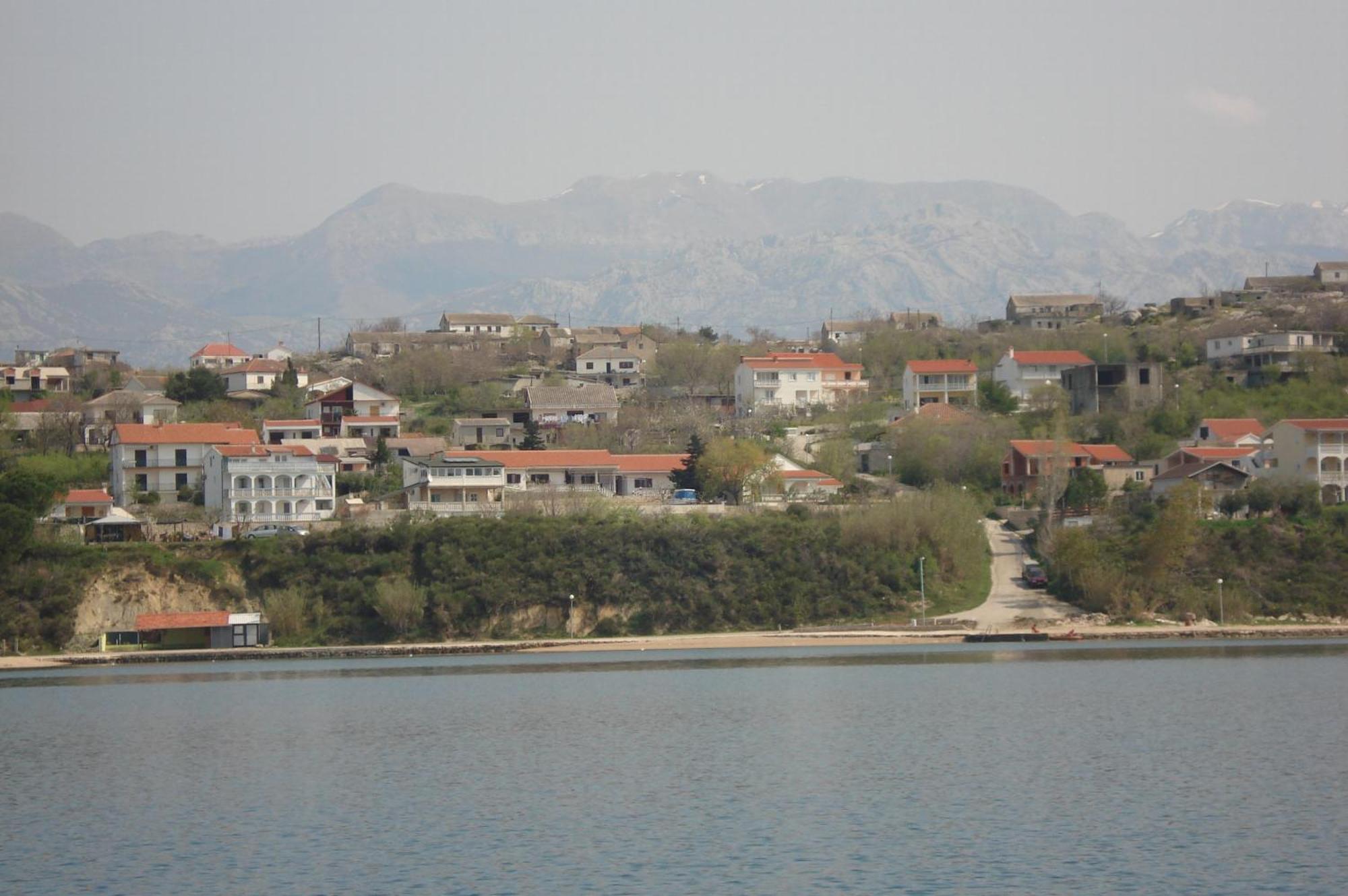 Ražanac Apartments Marko Dominik מראה חיצוני תמונה
