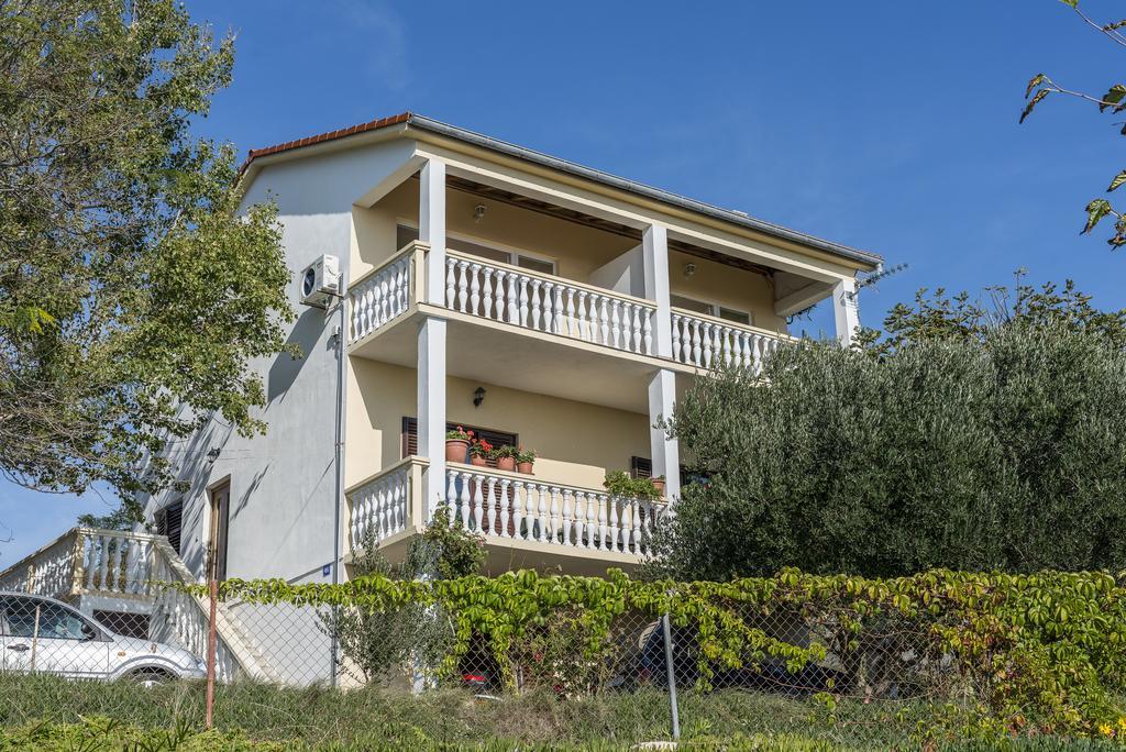 Ražanac Apartments Marko Dominik מראה חיצוני תמונה